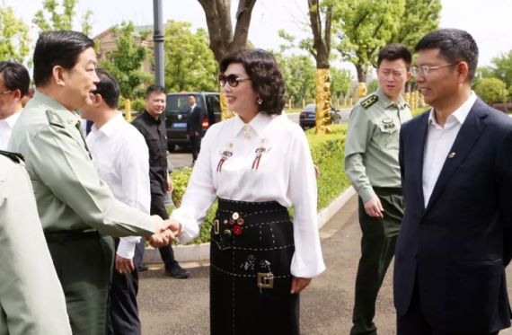 中央軍委委員、國務委員兼國防部長常萬全考察金年會集團