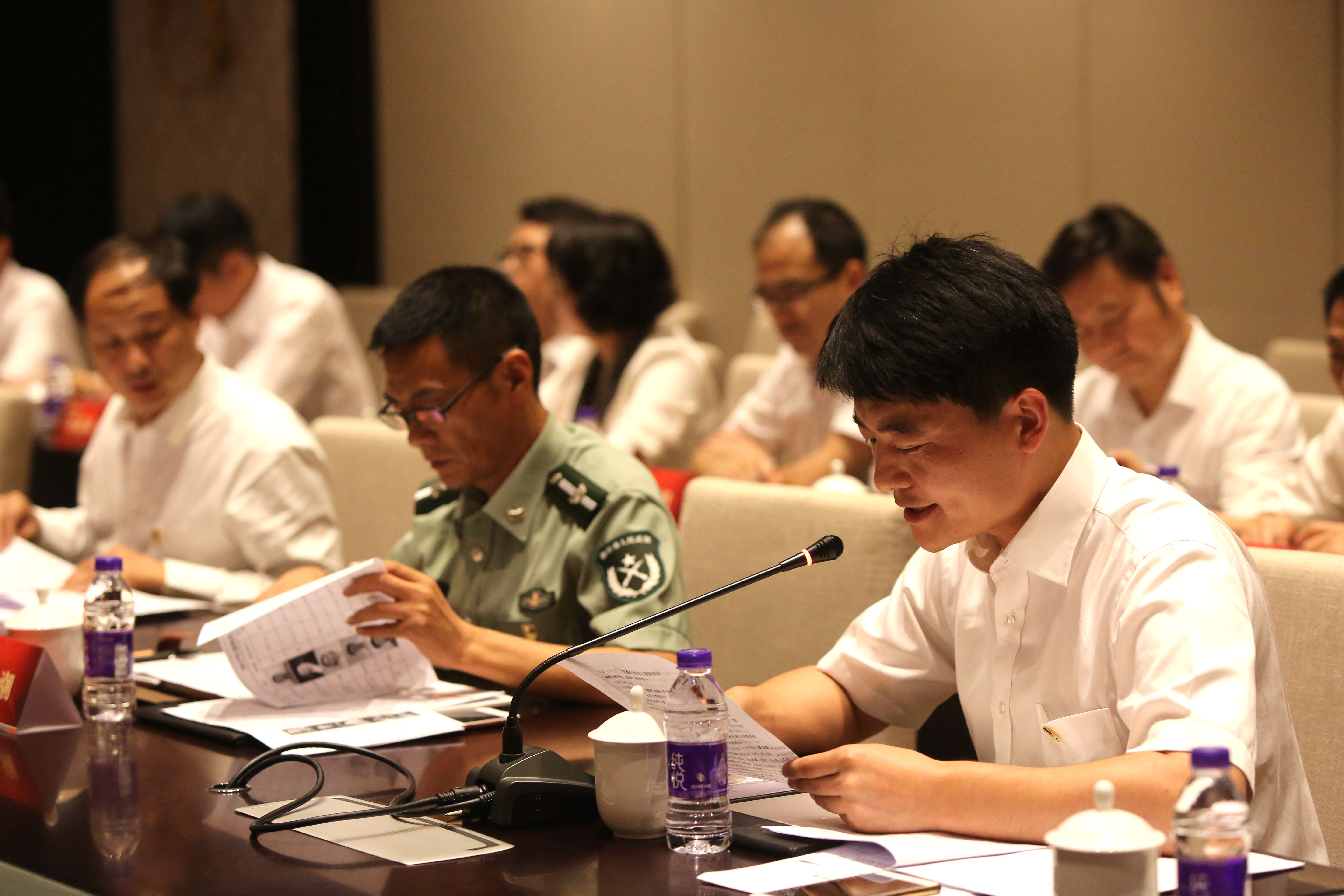 金年會集團召開黨委擴大會議助推“兩學一做”主題教育常态化、制度化