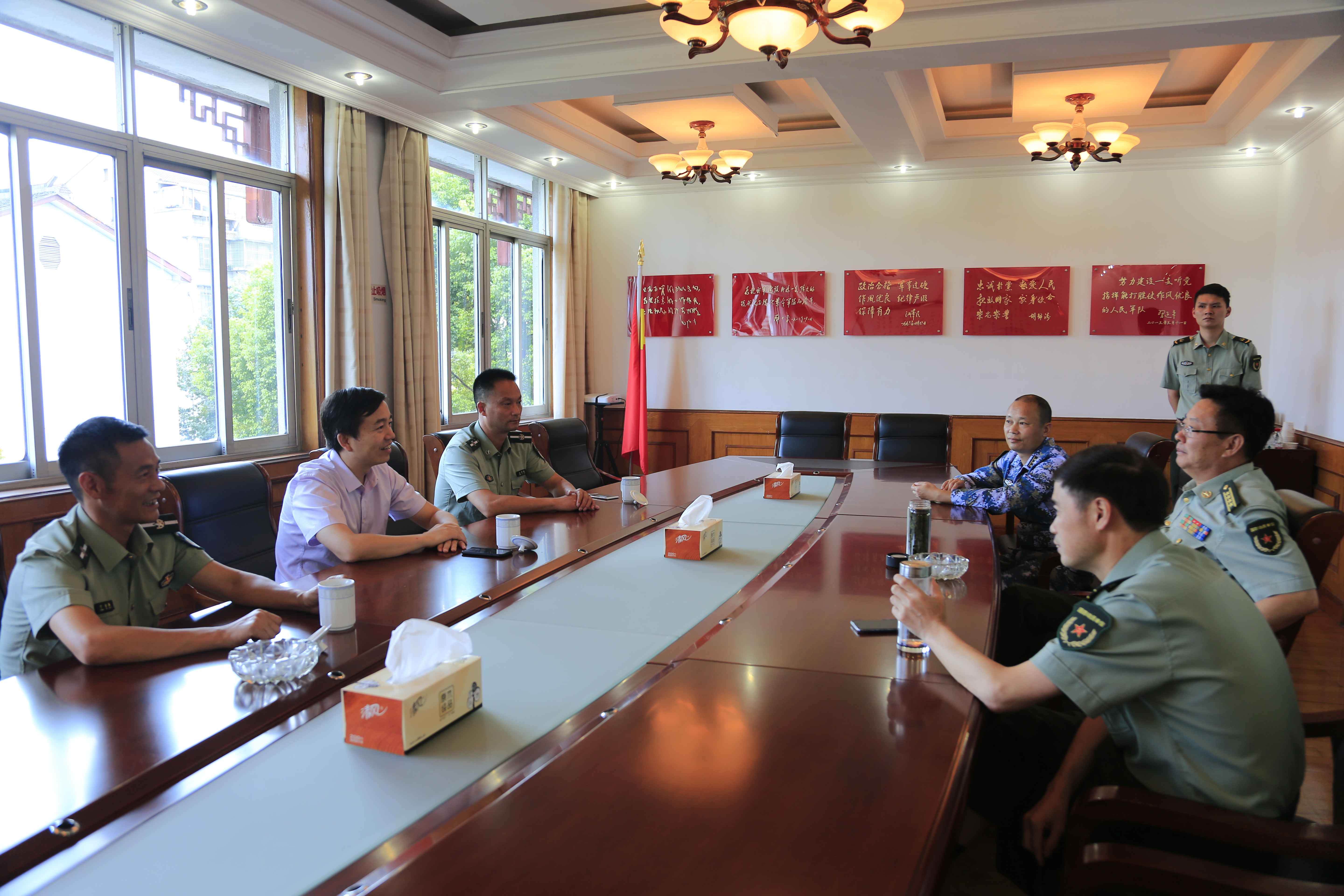 金年會集團八一慰問人民子弟兵